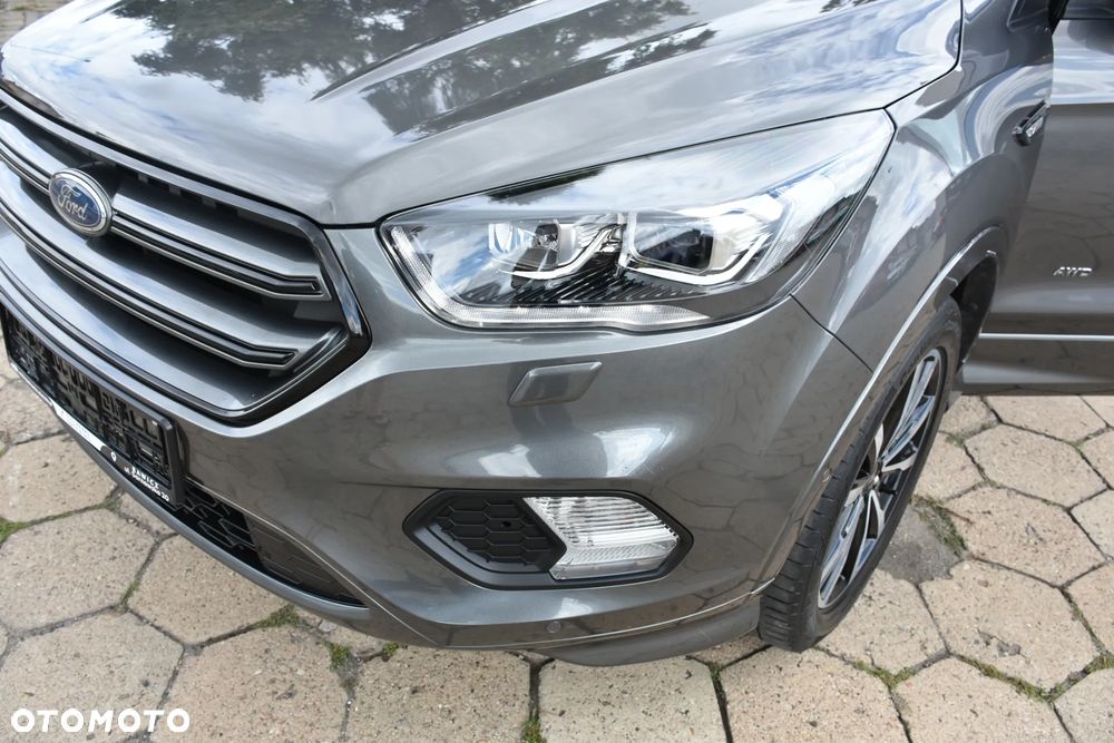 Ford Kuga 2.0 TDCi 4x4 ST-Line - 23