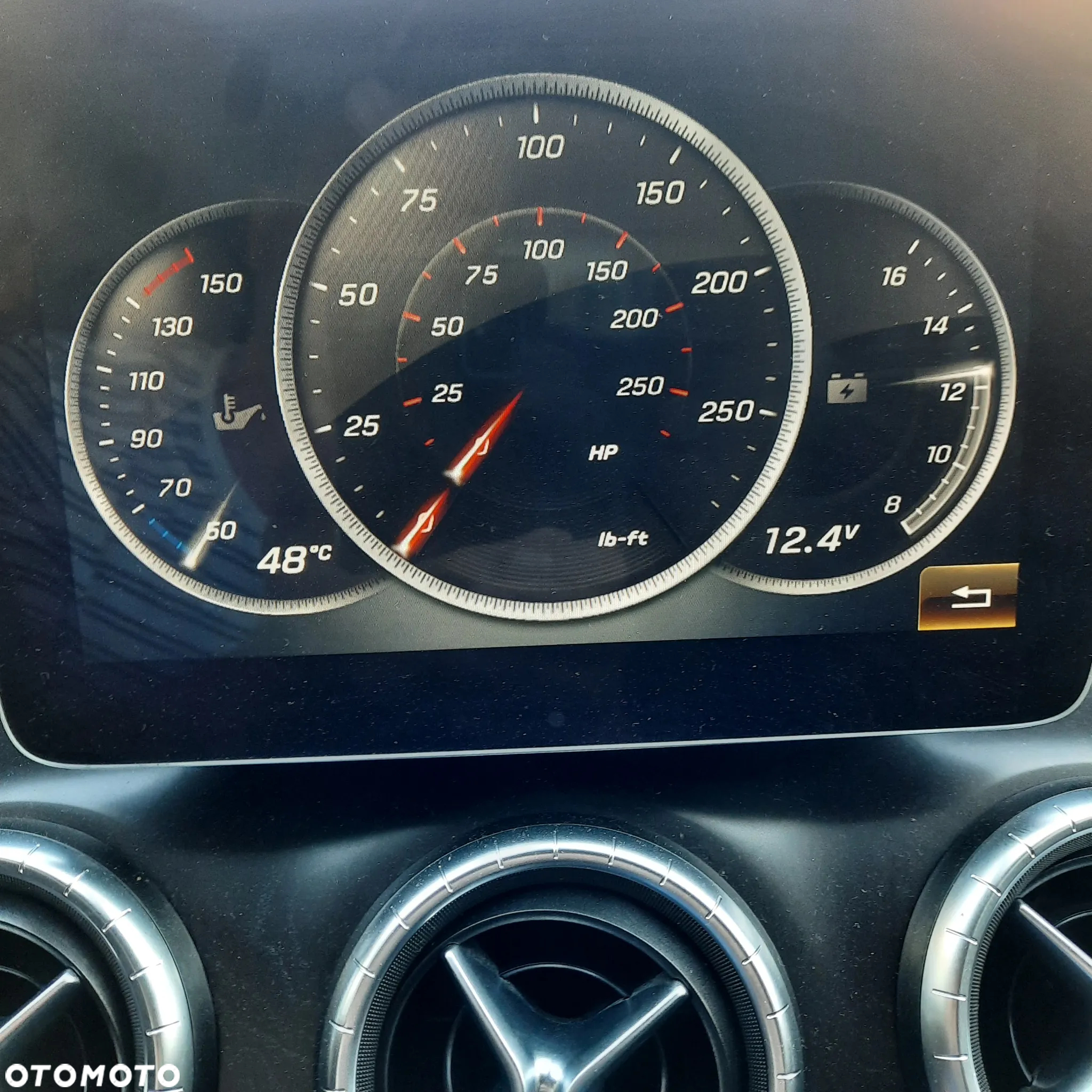 Mercedes-Benz CLA 250 4-Matic - 16