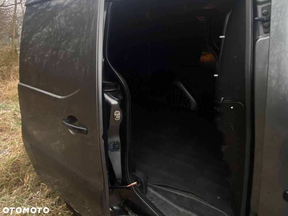 Citroën Berlingo 1.6 HDi Attraction - 6