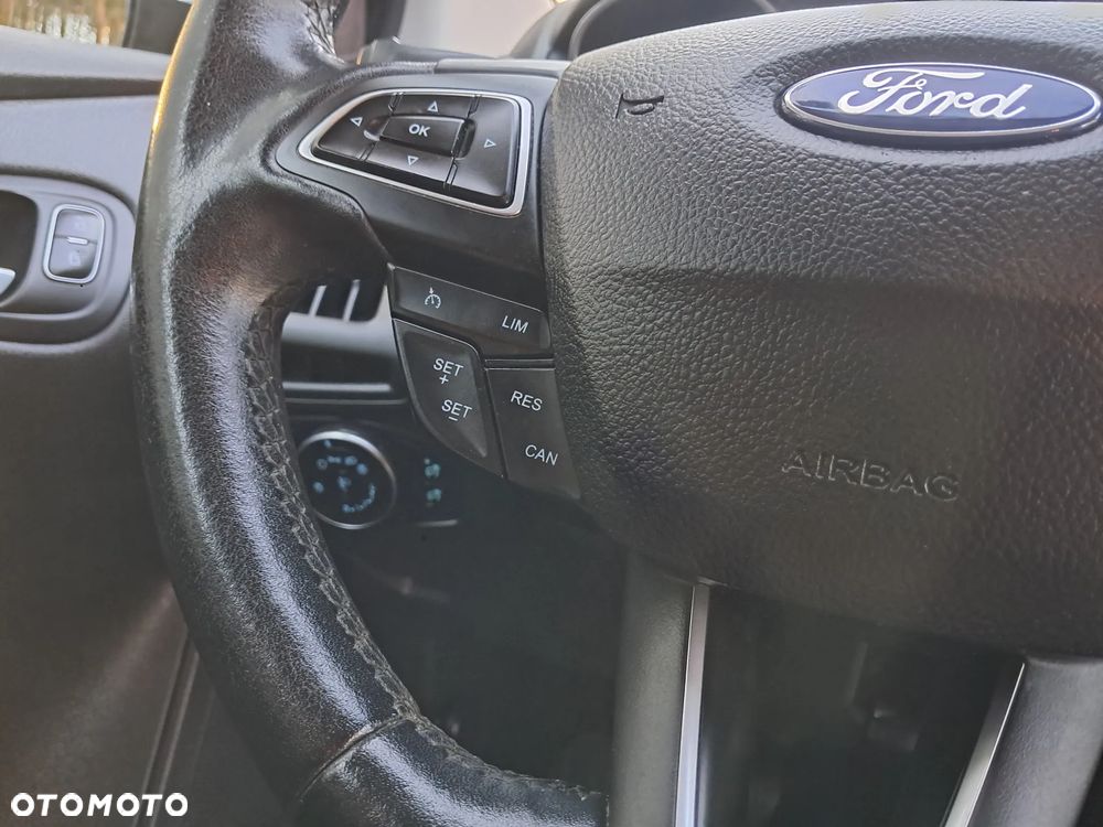 Ford Focus ver-1-5-ecoboost-start--stopp--system-business-edition - 20