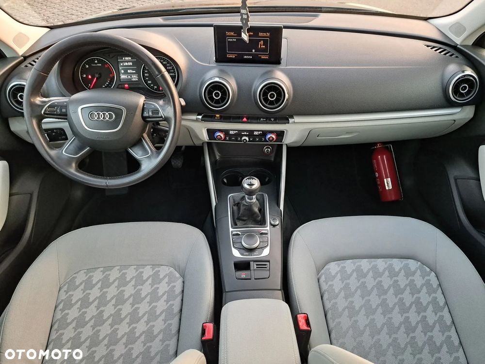 Audi A3 Sportback 1.6 TDI Attraction - 18