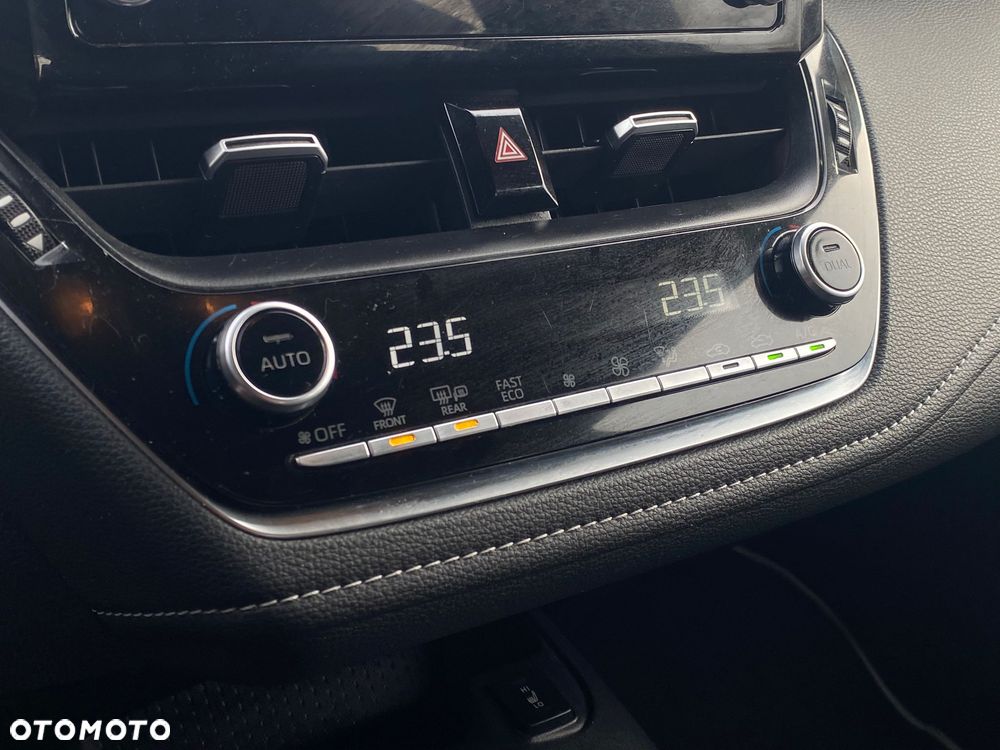 Toyota Corolla 1.8 Hybrid Comfort - 18