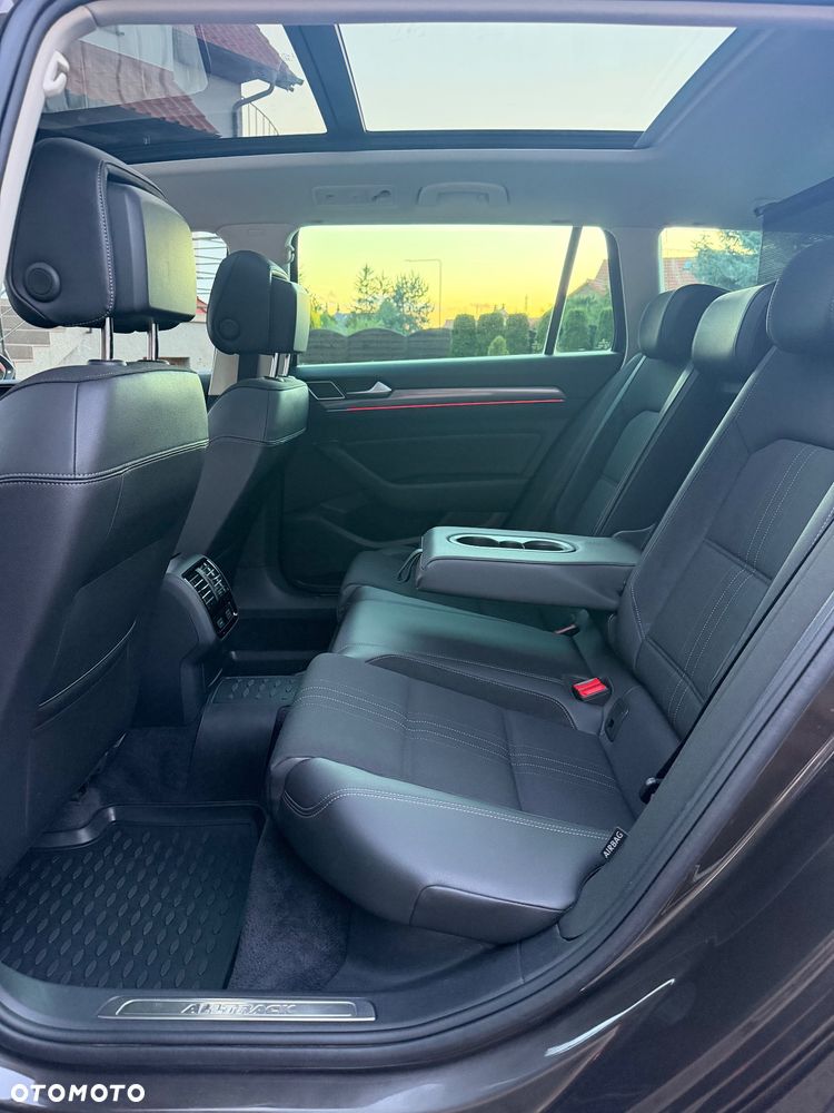 Volkswagen Passat Alltrack 2.0 TDI Bi-Turbo SCR 4Mot DSG - 23