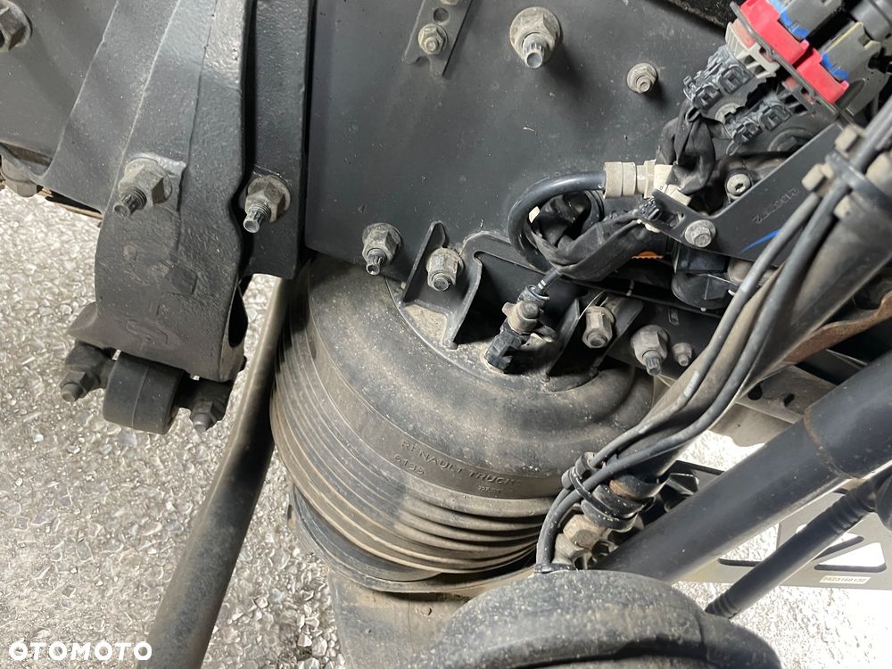 Renault T480 Retarder Full Air - 22