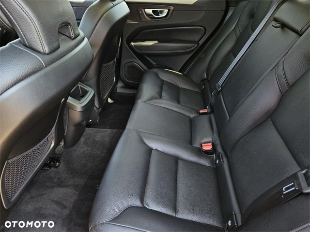 Volvo XC 60 - 18