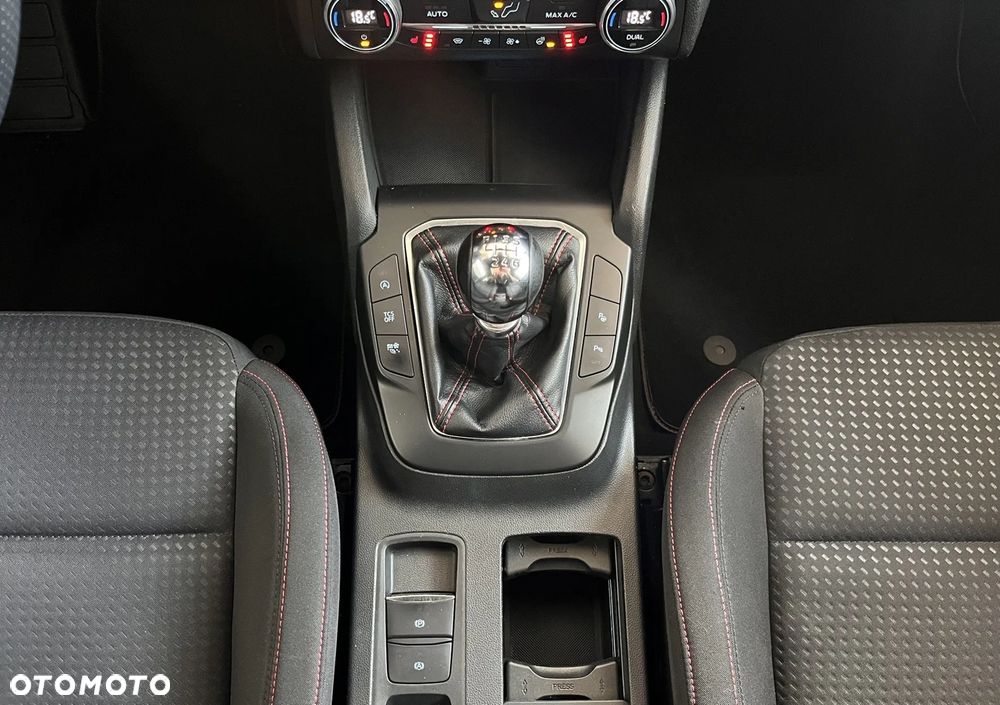 Ford Focus 1.5 EcoBoost ST-Line ASS - 19