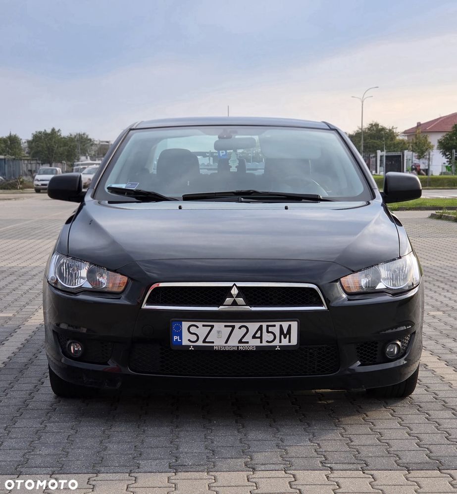 Mitsubishi Lancer 1.6 Inform - 2