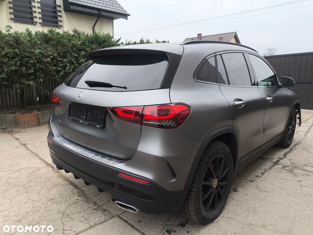 Mercedes-Benz GLA 250 4Matic 8G-DCT AMG Line - 23