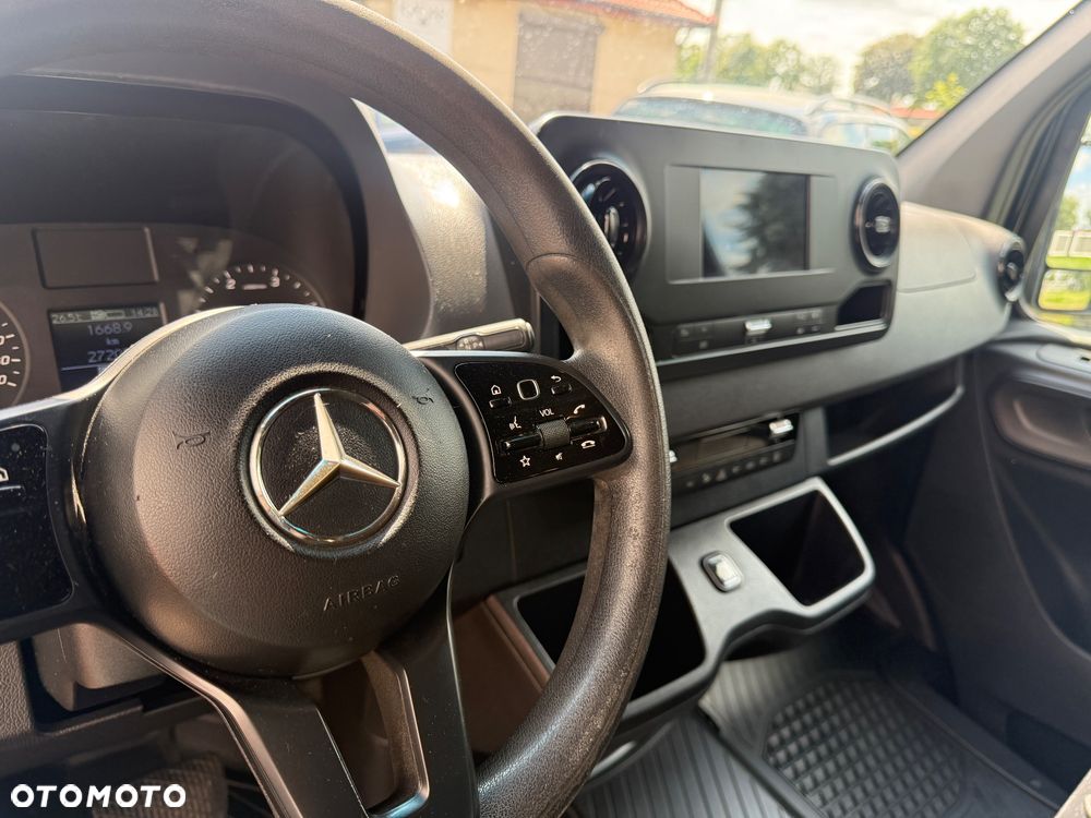 Mercedes-Benz Sprinter 906.255 7G-TRONIC Plus - 23