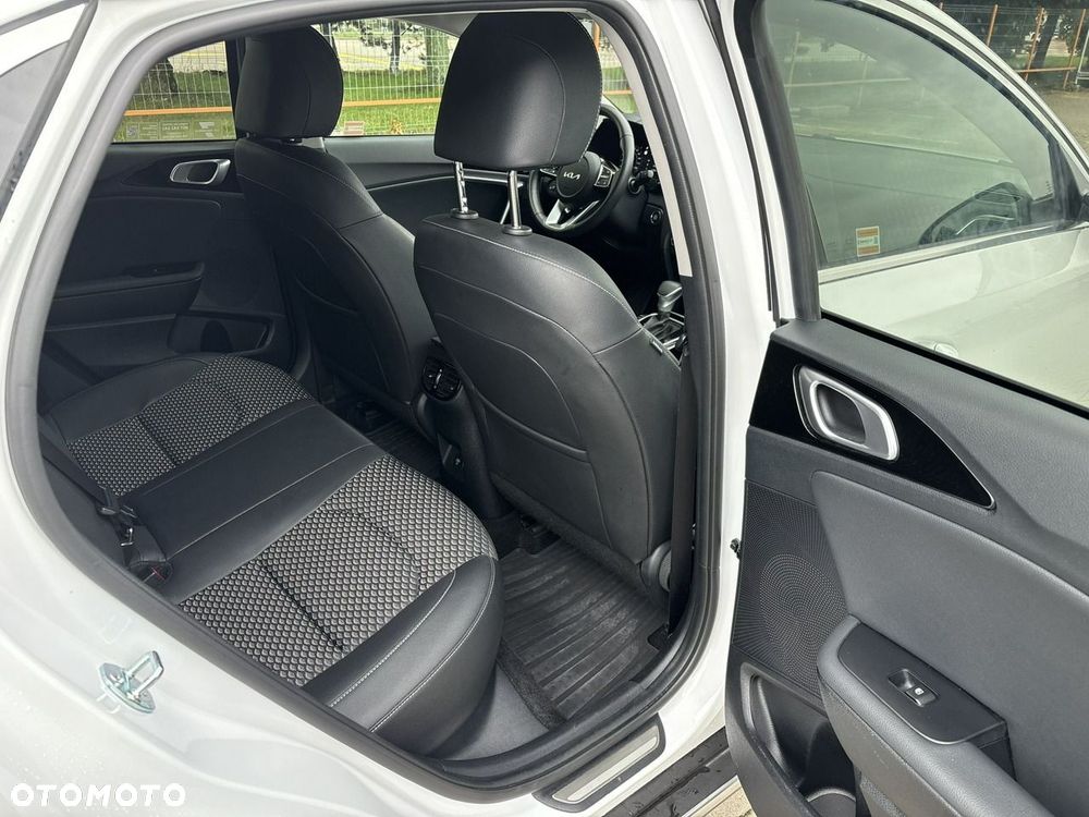 Kia XCeed 1.5 T-GDI Business Line DCT - 18