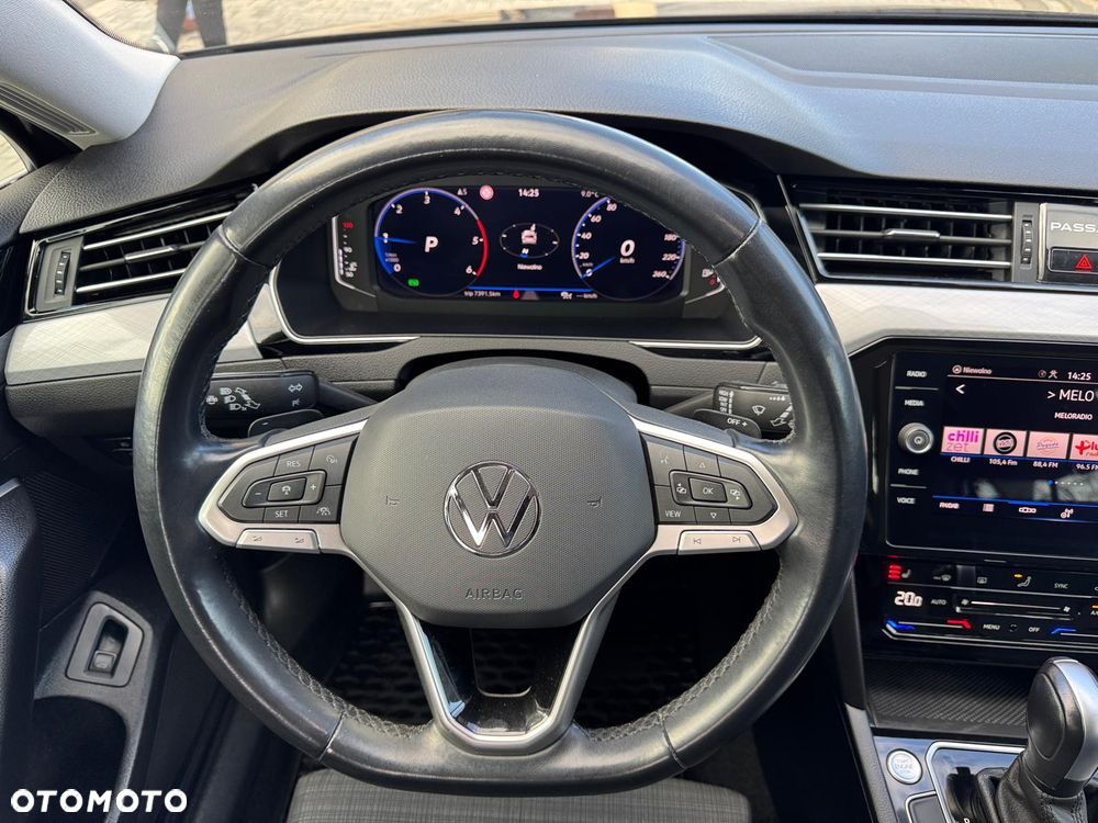 Volkswagen Passat 2.0 TDI EVO Business DSG - 18