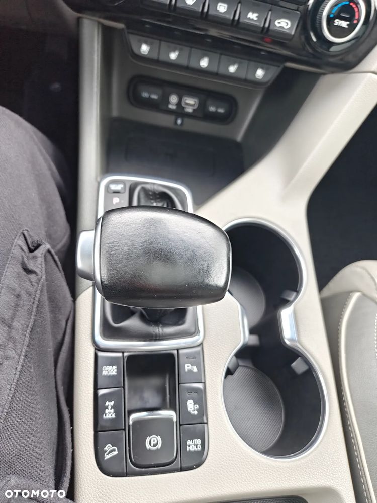 Kia Sportage 2.0 CRDI XL 4WD - 6