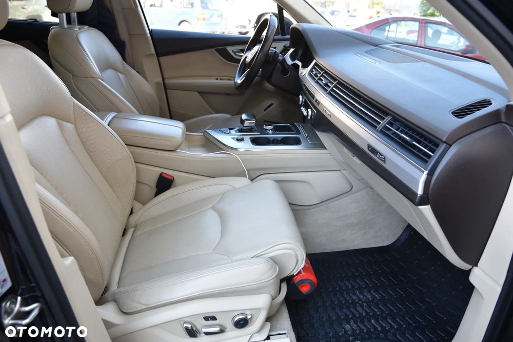 Audi Q7 3.0 TDI Quattro Tiptronic - 13