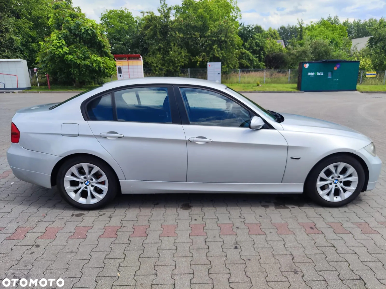 BMW Seria 3 318i - 23