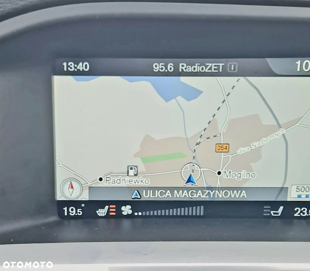 Volvo V60 D6 AWD Plug-in Hybrid Summum - 10