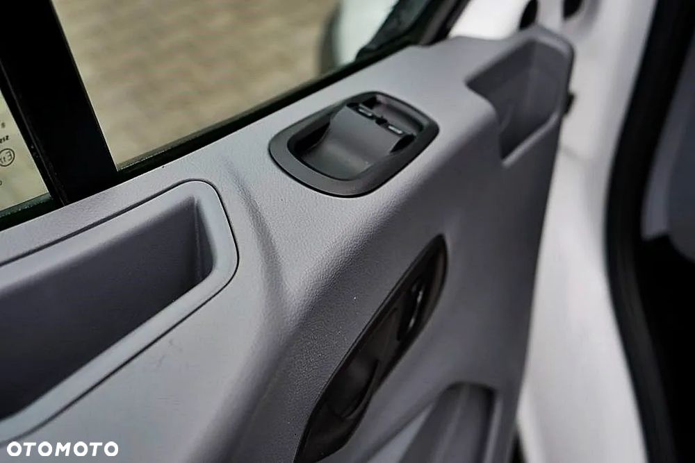 Ford Transit - 10