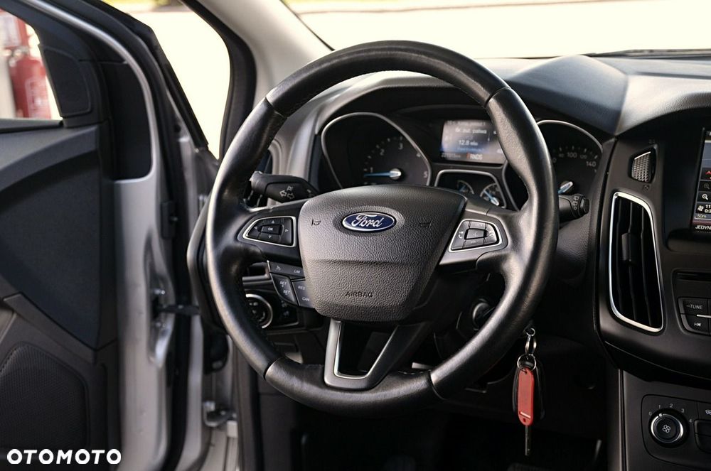 Ford Focus - 18