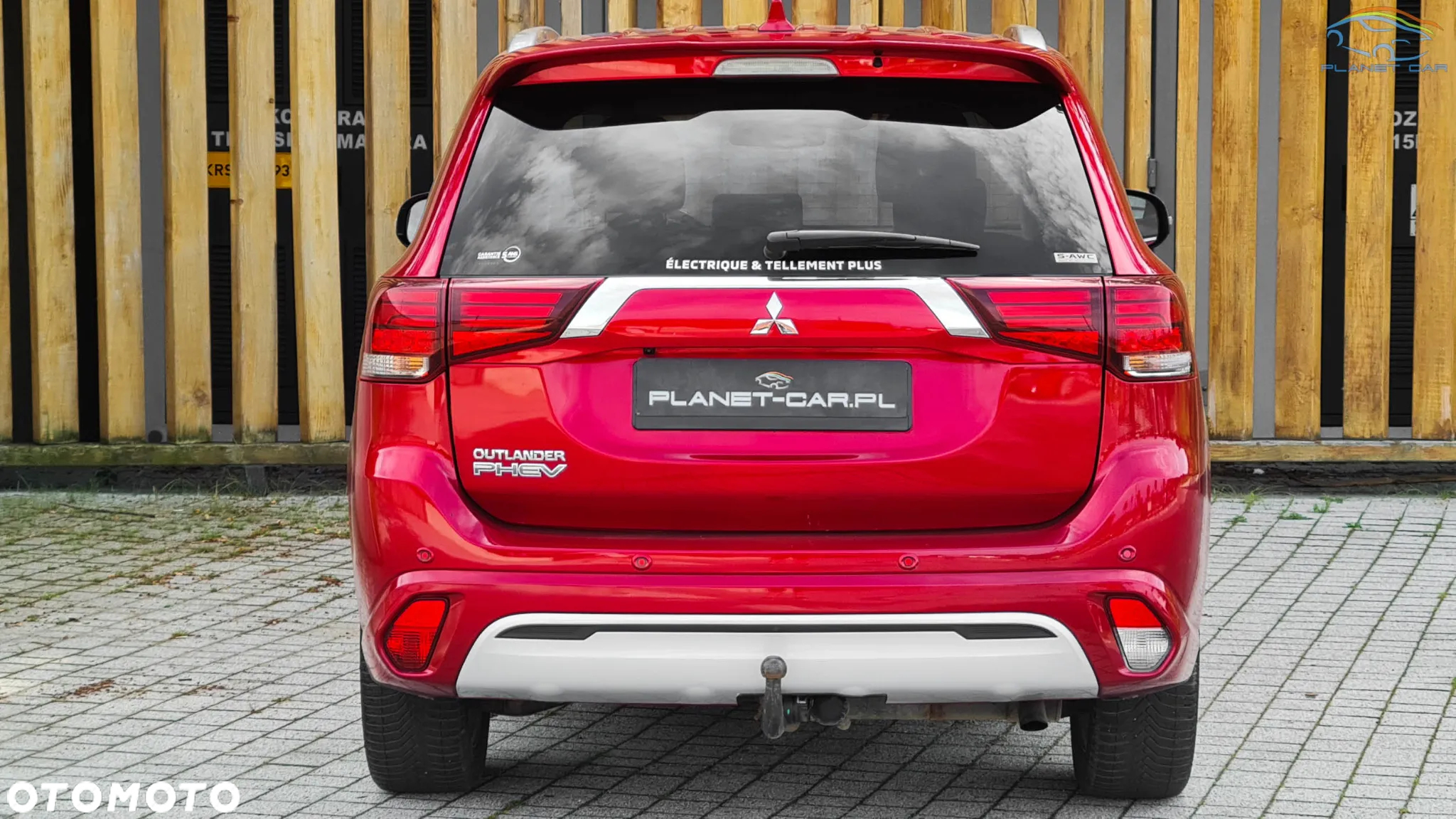 Mitsubishi Outlander 2.4 4WD Plug-In Hybrid Plus - 15