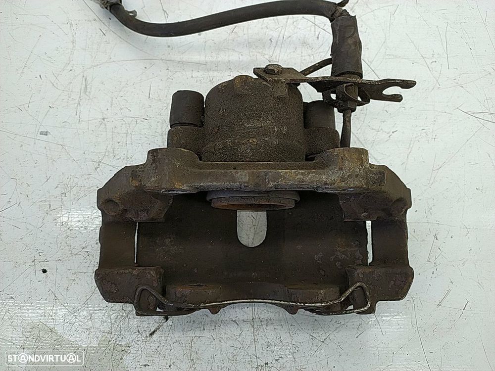 Pinça Frente Esquerda Volkswagen Passat (3B2) - 3