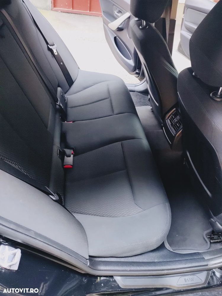 BMW Seria 3 320d Aut. Efficient Dynamics Edition - 13