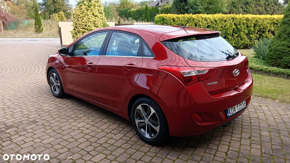Hyundai i30 blue 1.6 GDI Trend - 10