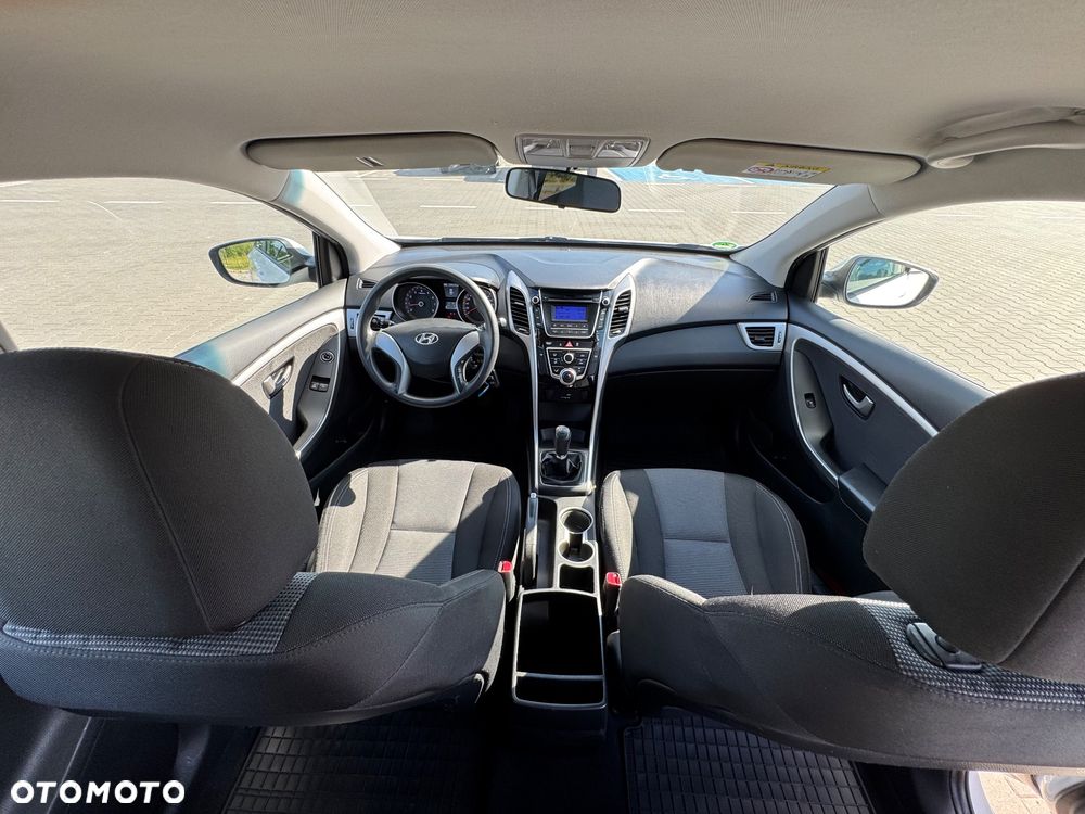 Hyundai i30 1.4 Trend - 17