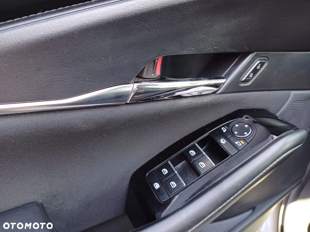 Mazda CX-30 2.0 mHEV Hikari 2WD - 11