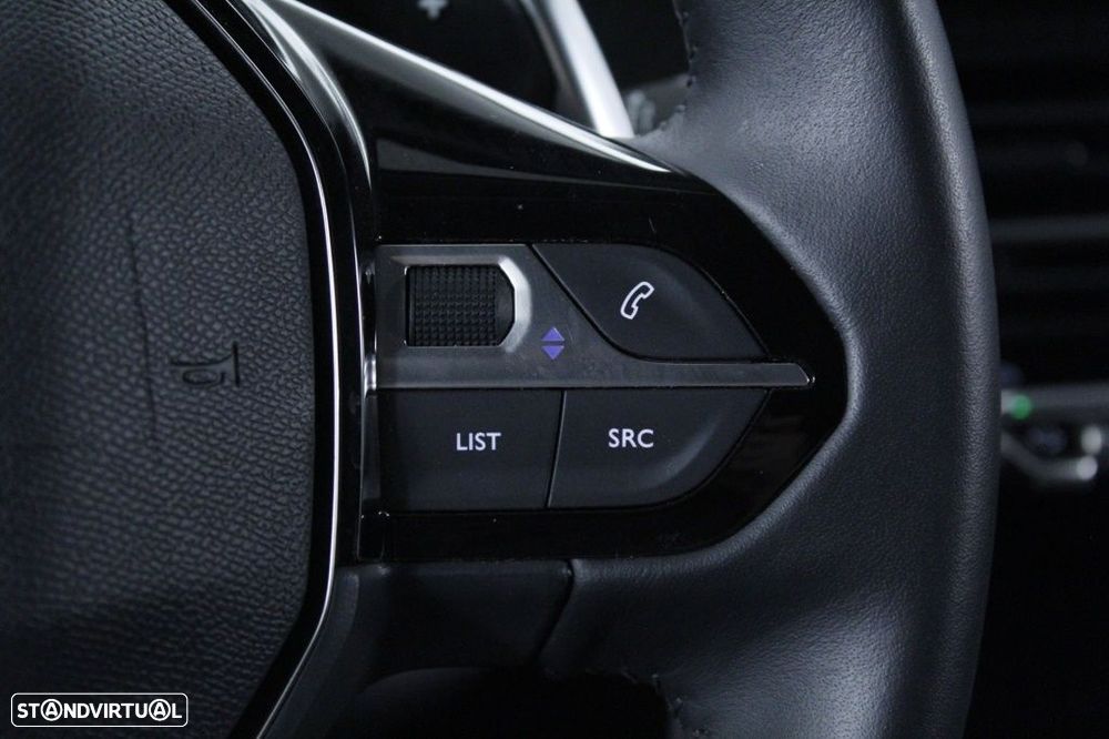 Peugeot 208 1.2 Hybrid Allure e-DCS6 - 24
