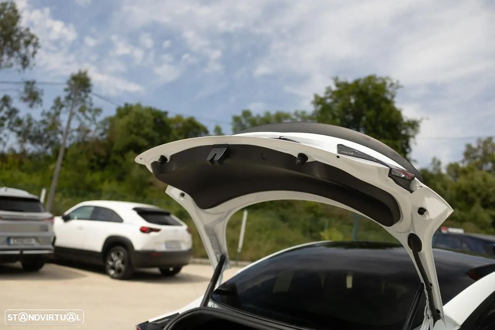 Tesla Model 3 - 35