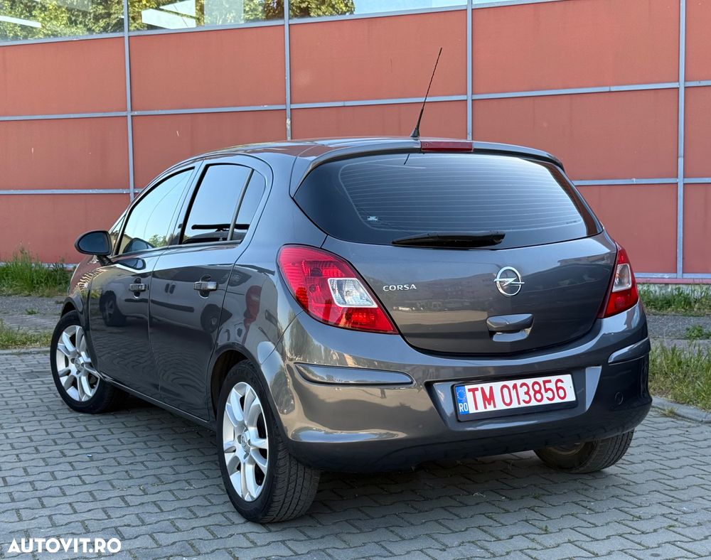 Opel Corsa 1.2 Cosmo - 17