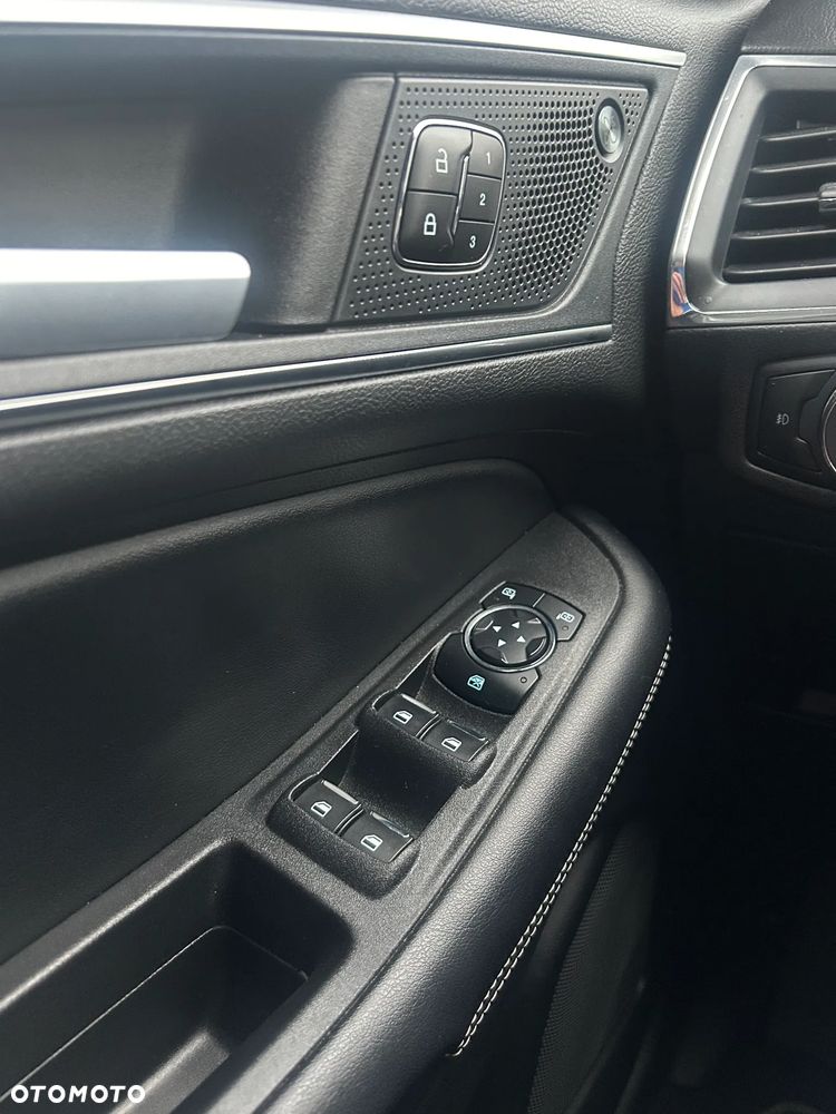 Ford Edge - 16