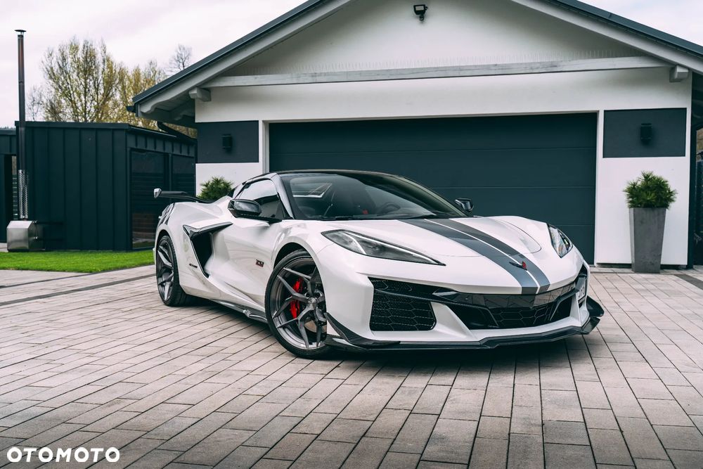 Chevrolet Corvette - 2