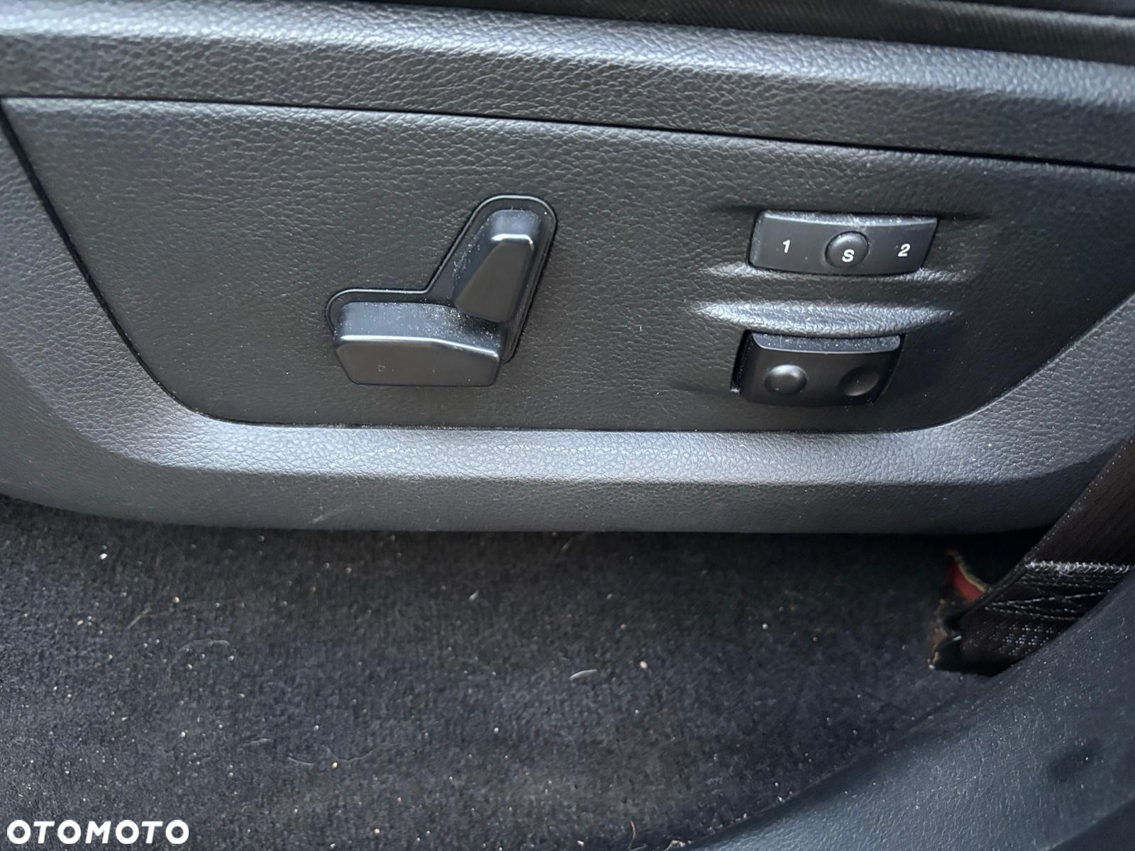 Dodge RAM 1500 5.7 4x4 - 24