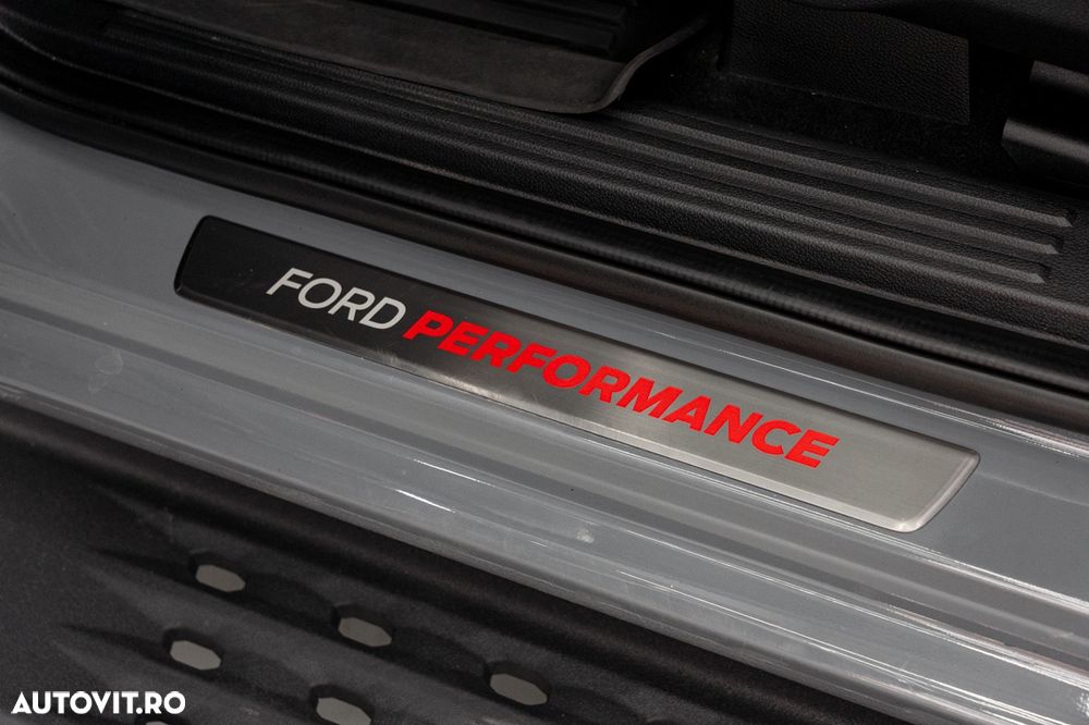 Ford Raptor - 32
