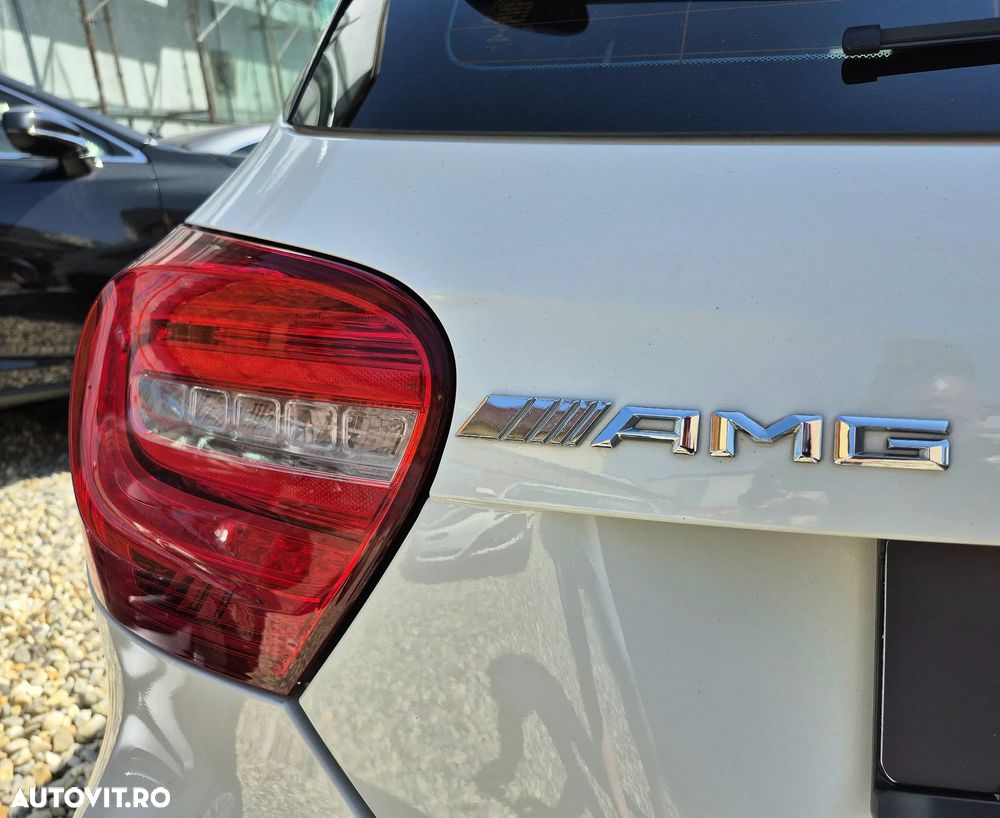 Mercedes-Benz A 45 AMG 4Matic AMG Speedshift 7G-DCT - 15