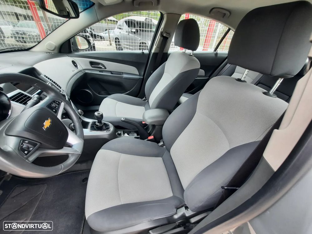 Chevrolet Cruze 2.0 VCDi LT - 18