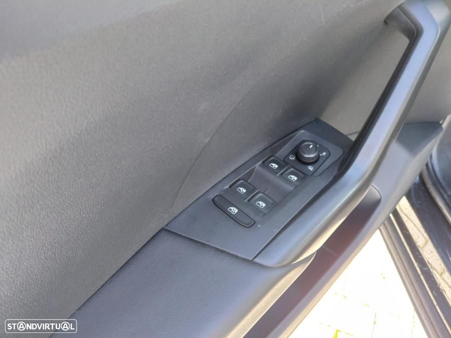 VW T-Cross 1.0 TSI Life - 5