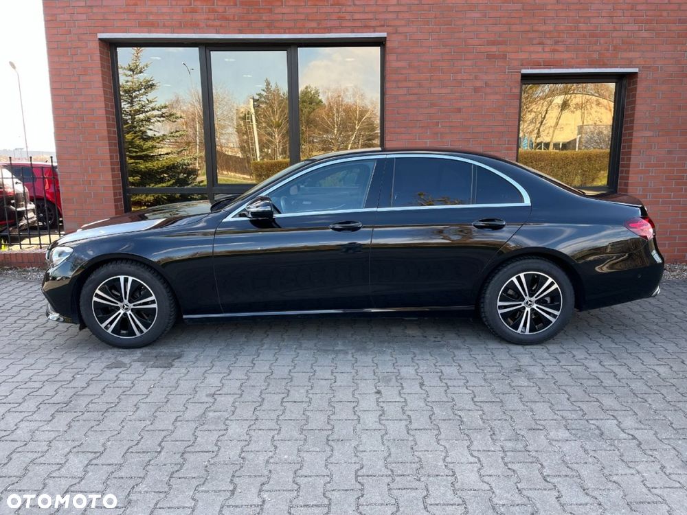Mercedes-Benz Klasa E 200 9G-TRONIC Exclusive - 26