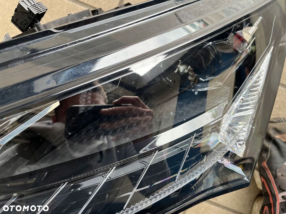 Lampa lewa przednia SKODA ENYAQ CRYSTAL LIGHTNIG - 10