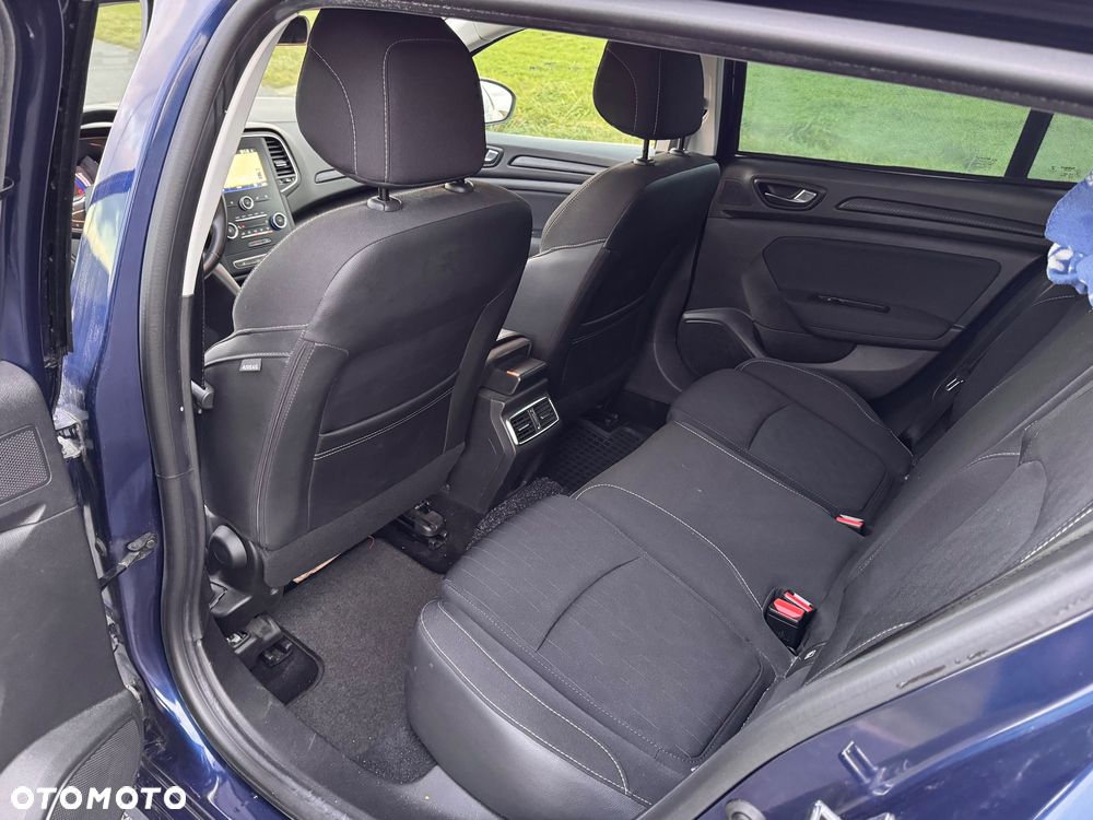 Renault Megane TCe 140 GPF LIMITED - 10