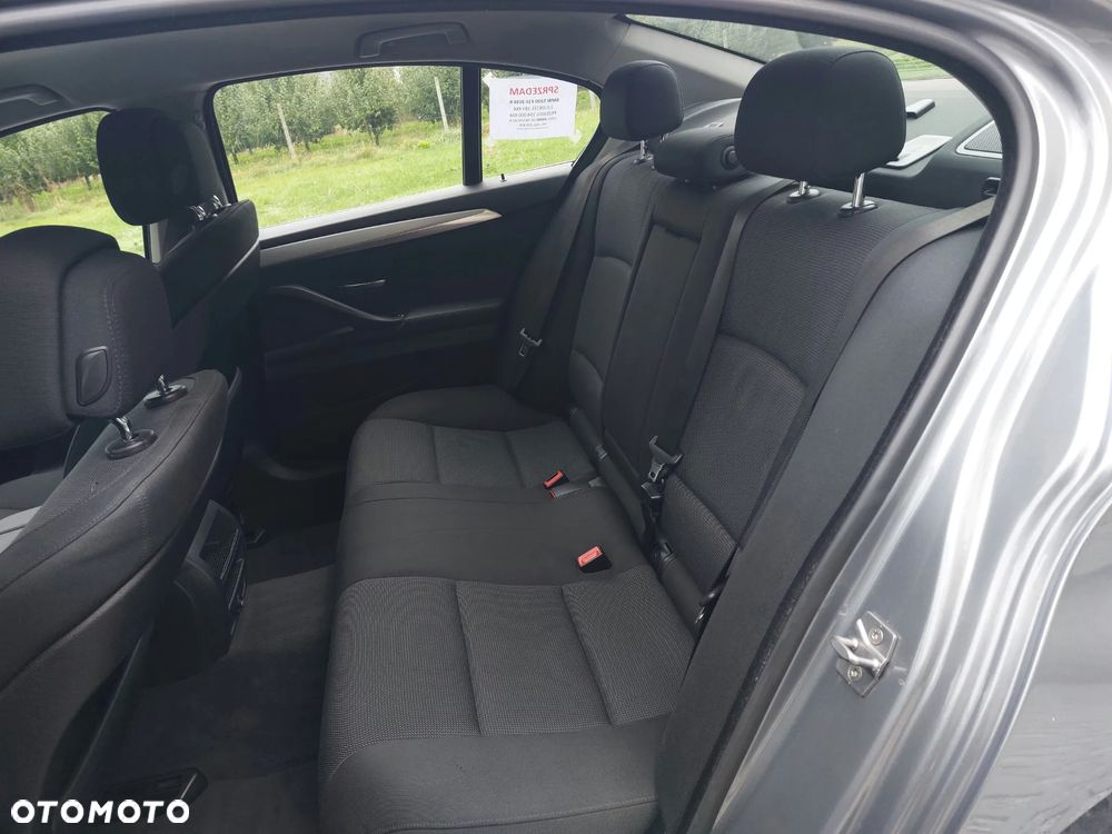 BMW Seria 5 520d - 7