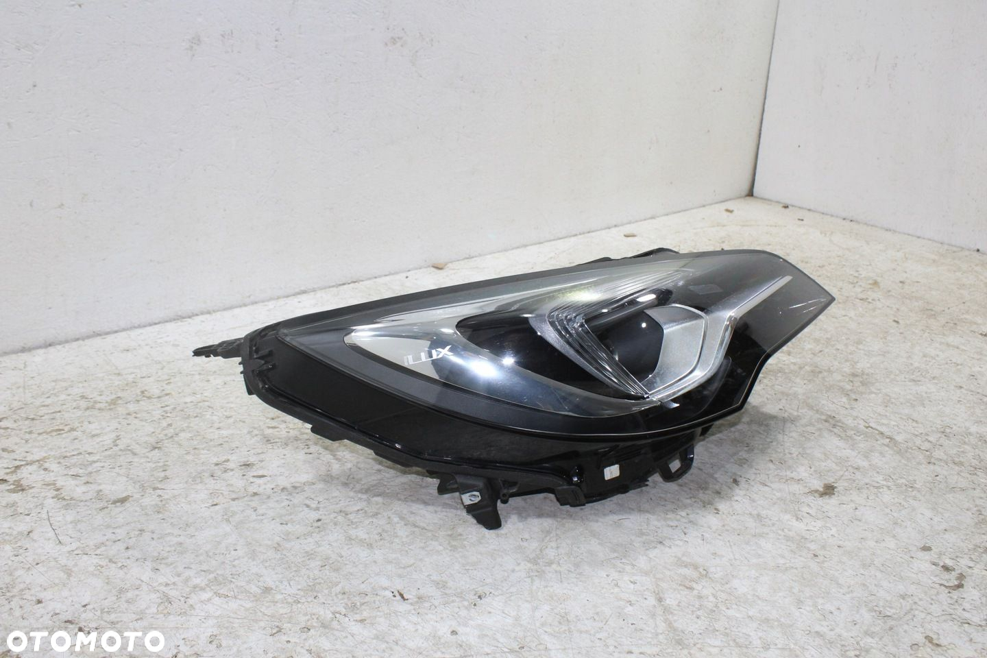 Opel Astra V K lampa Full Led prawa przód 39055746 - 3