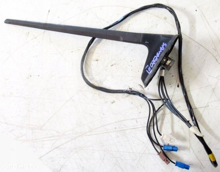 DACIA SANDERO III 3 2020- ANTENA DACHOWA RADIOWA 282168032R - 1