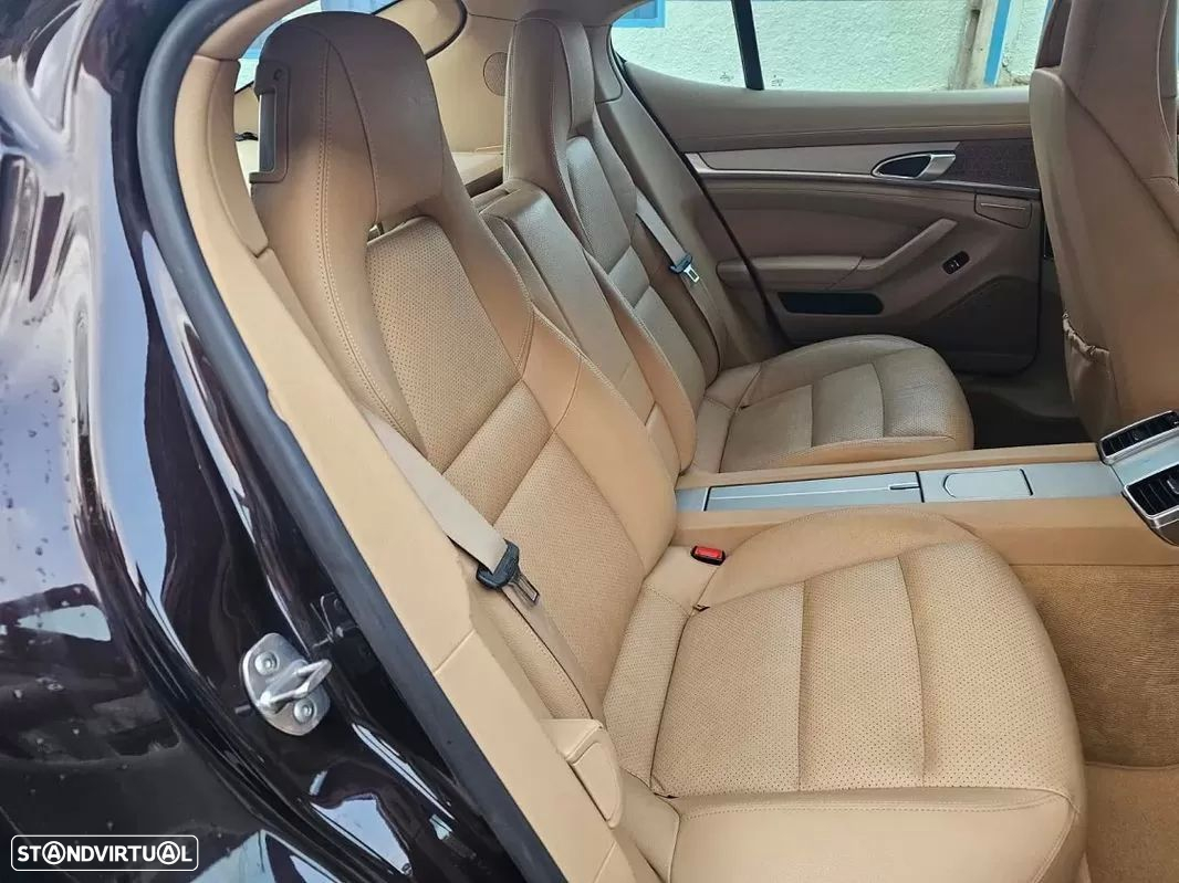 Porsche Panamera Platinum Edition - 18