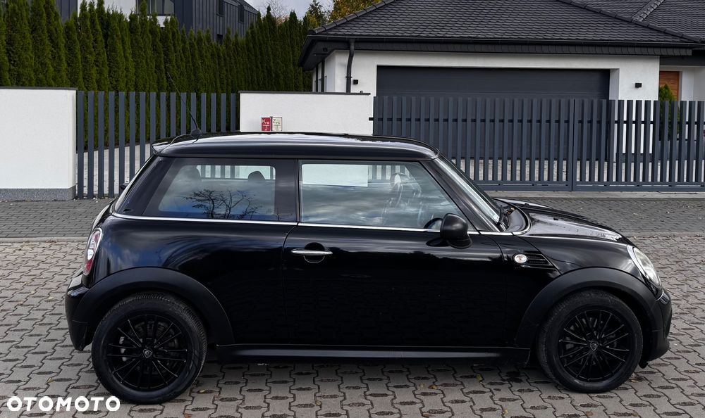 MINI Cooper Standard - 5