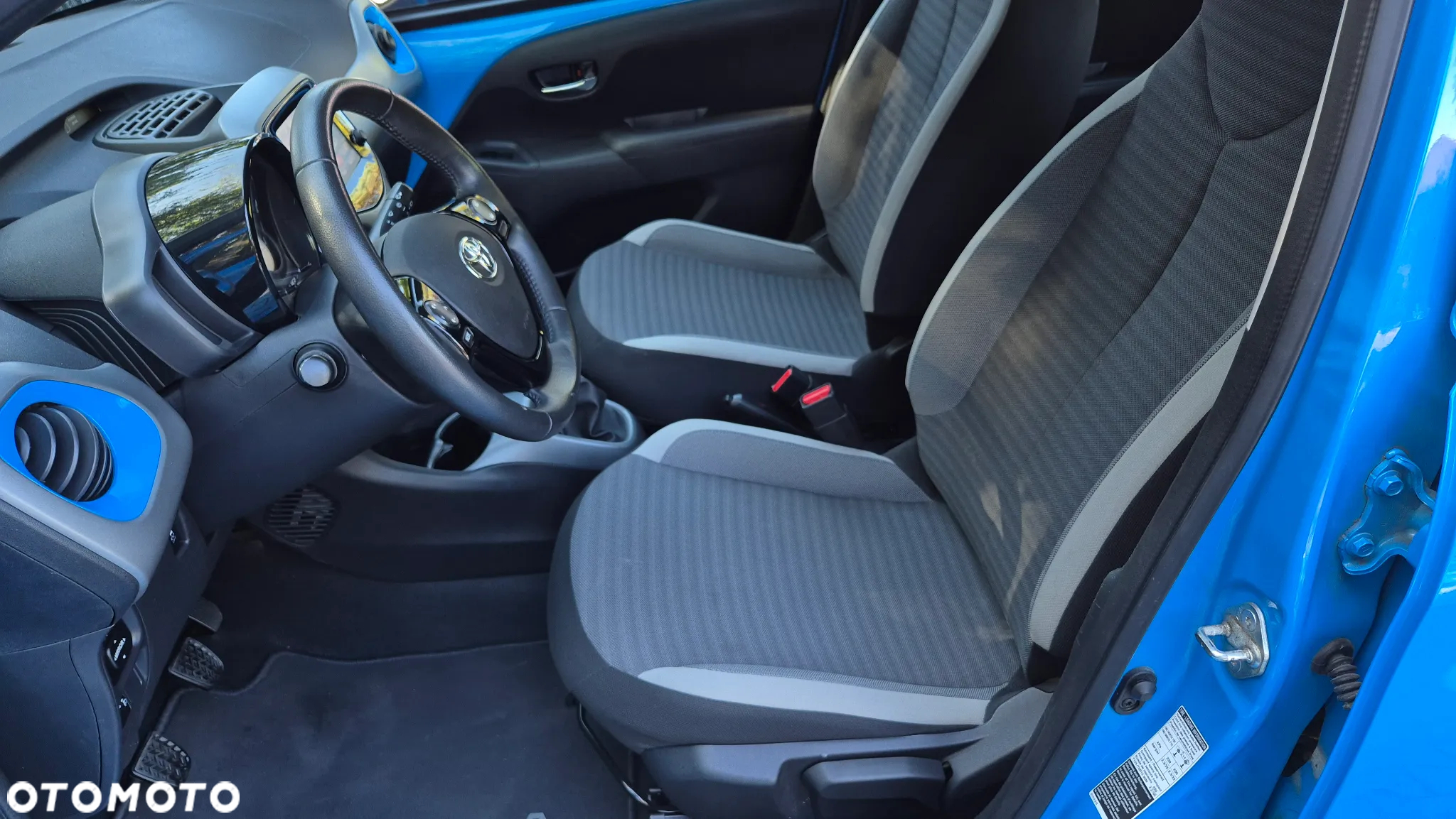 Toyota Aygo x-clusive Style Selection - 12