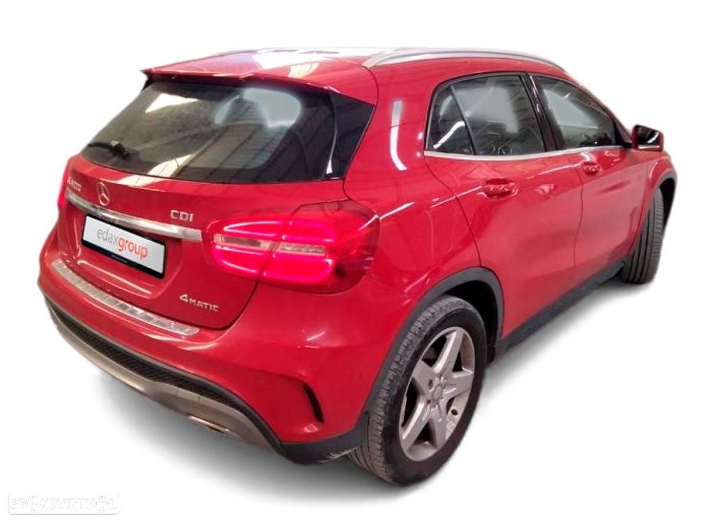 Mercedes-Benz GLA 220 - 2