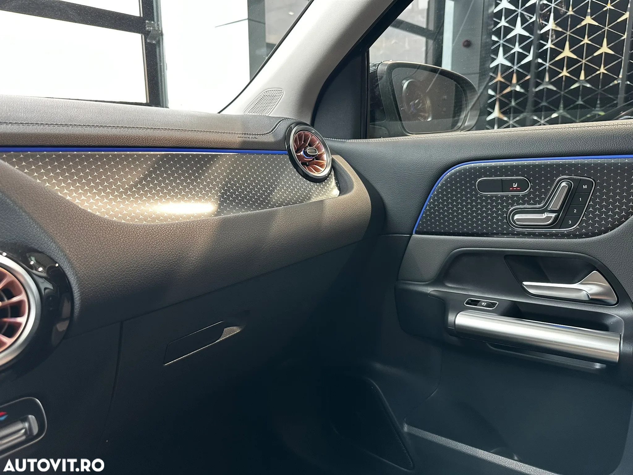 Mercedes-Benz EQA 250+ - 21