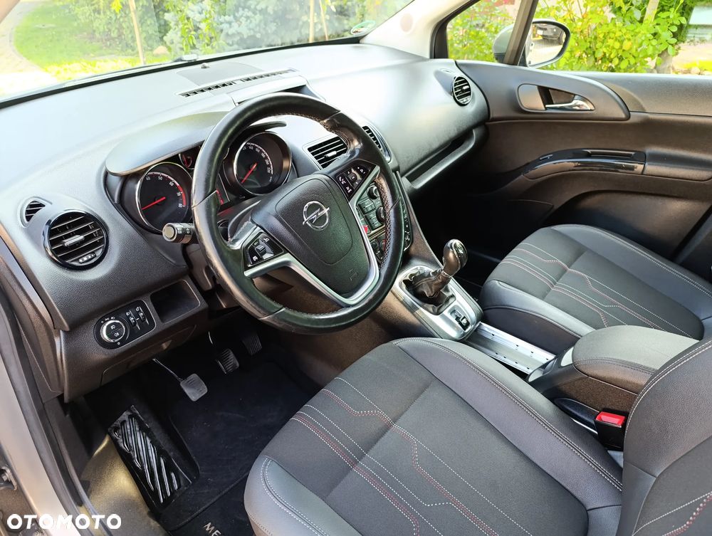 Opel Meriva - 11