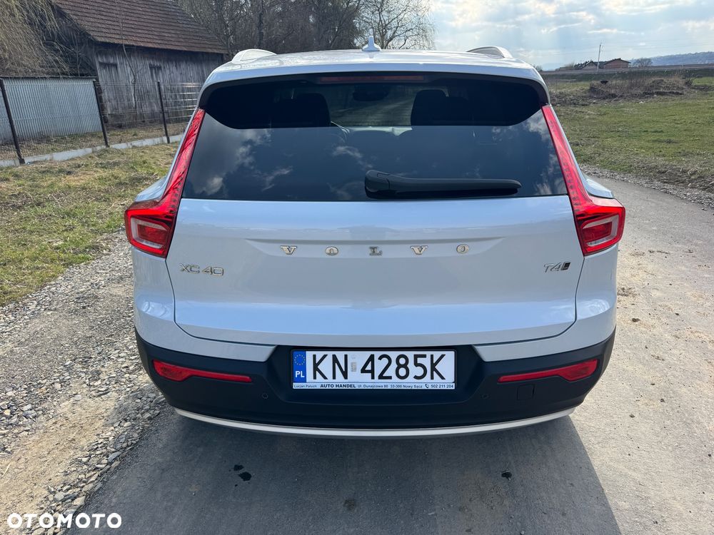 Volvo XC 40 T5 AWD Momentum - 9